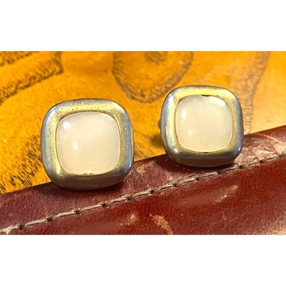 VTG Gold Tone Cufflinks, Lucite Inset - Picture 1 of 3